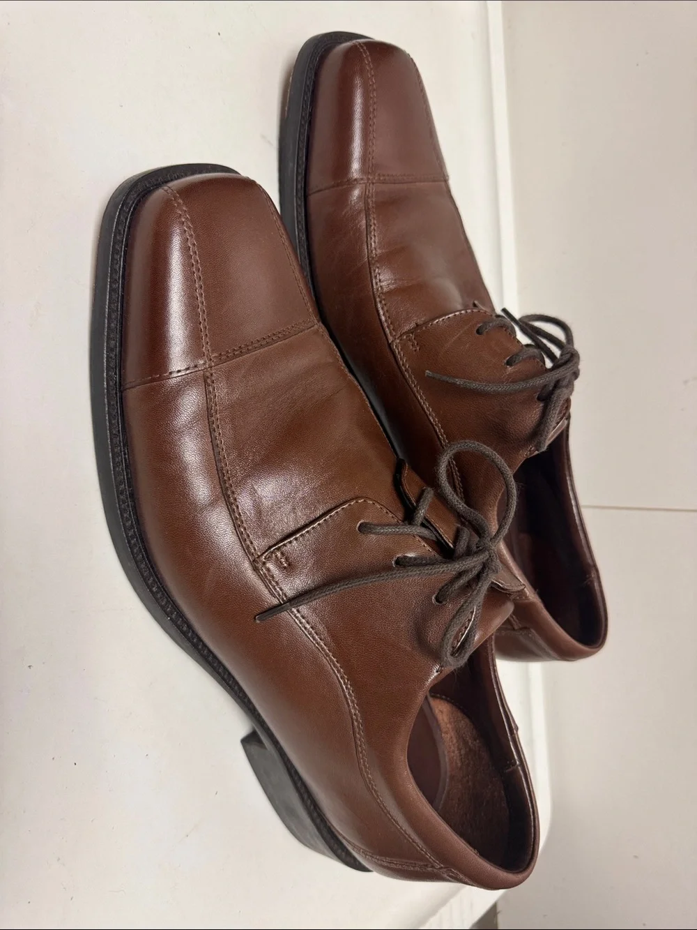 Johnston & Murphy Capla Mahogany Men's Leather Derby Oxfords